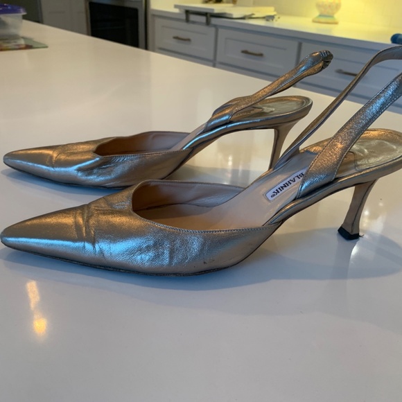 VINTAGE MANOLO BLAHNIK CHAMPAGNE HEELS - Picture 4 of 6